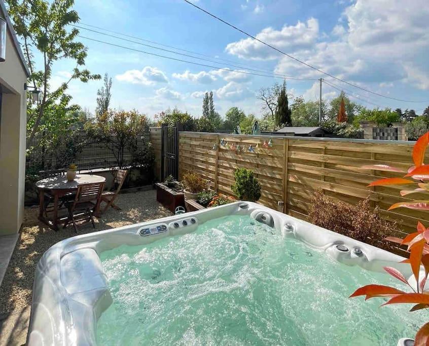 Entier Avec Jacuzzi En Provence Apartment Le Thor