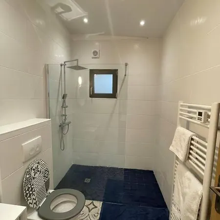 Logement Entier Avec Jacuzzi En Provence Le Thor Buitenkant foto